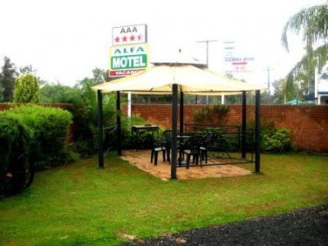 غيلغاندرا Alfa Motel المظهر الخارجي الصورة